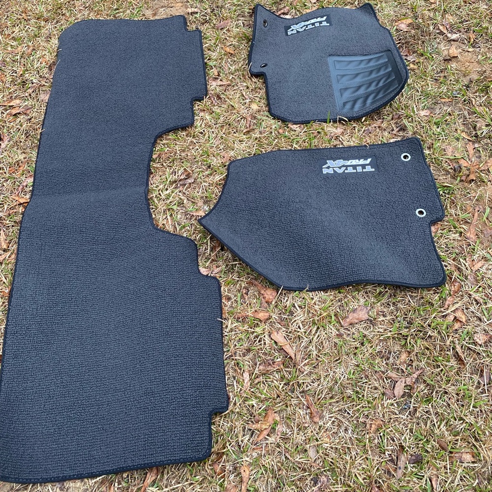 3-piece carpet  Floor Mat set for Nissan  Titan Pro4X Trucks
